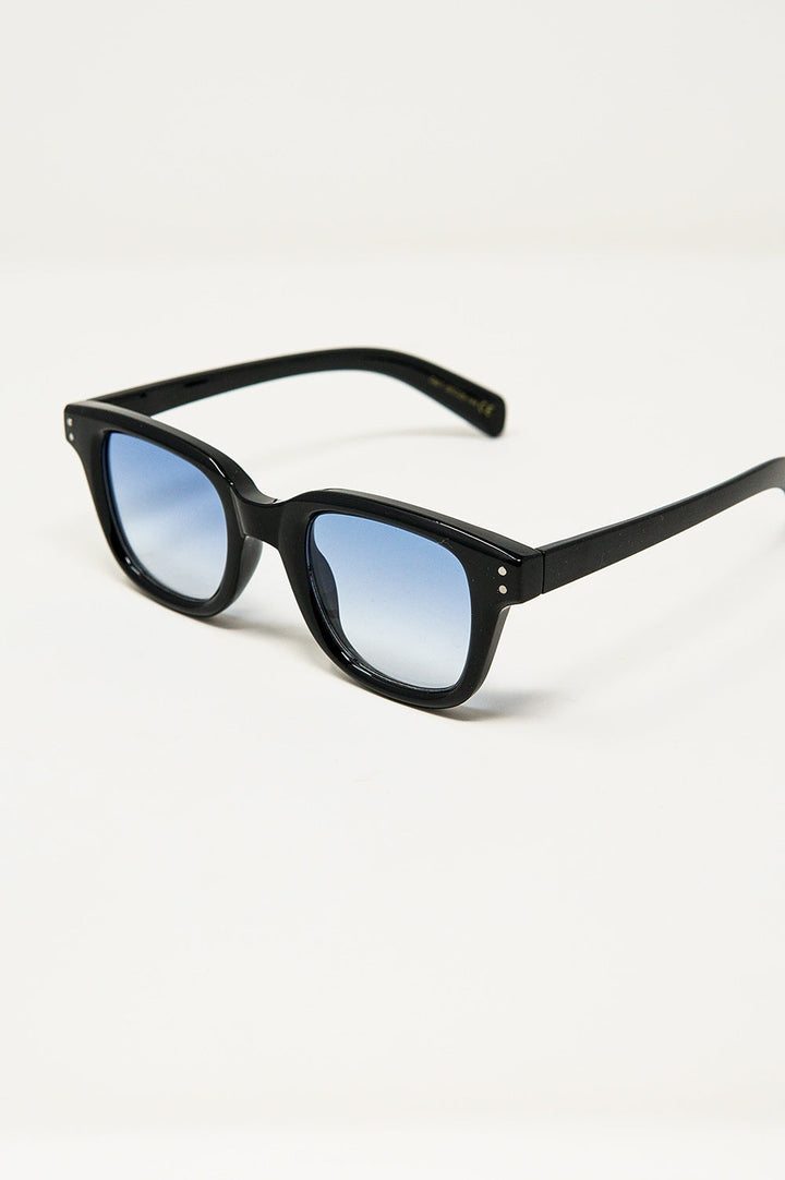 Retro Round Sunglasses with Smoke Blue Lens in Black