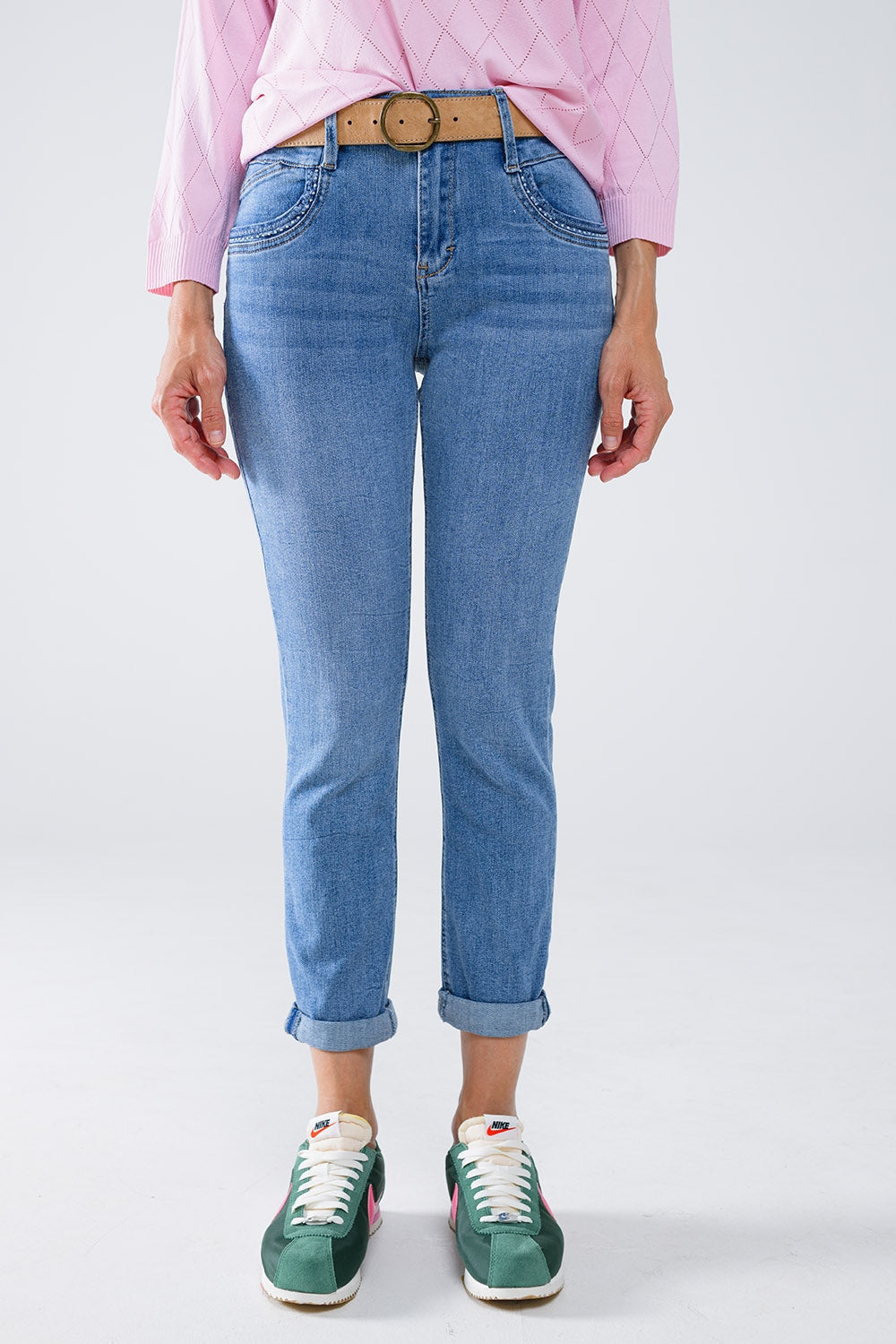 Skinny Jeans in Light Wash with Detail on the Pocket