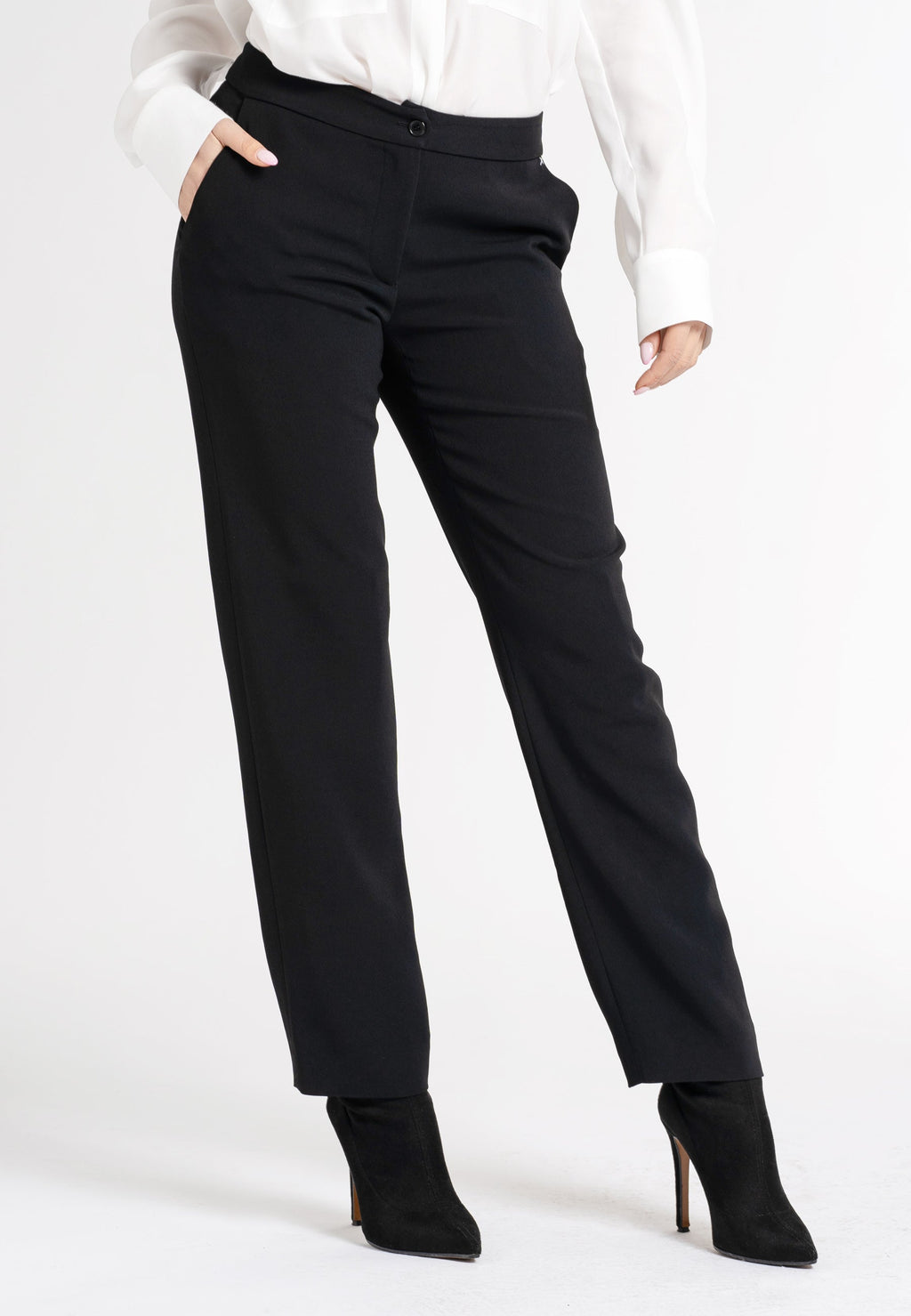 Darwin Ankle-Length Trousers With Side Pockets