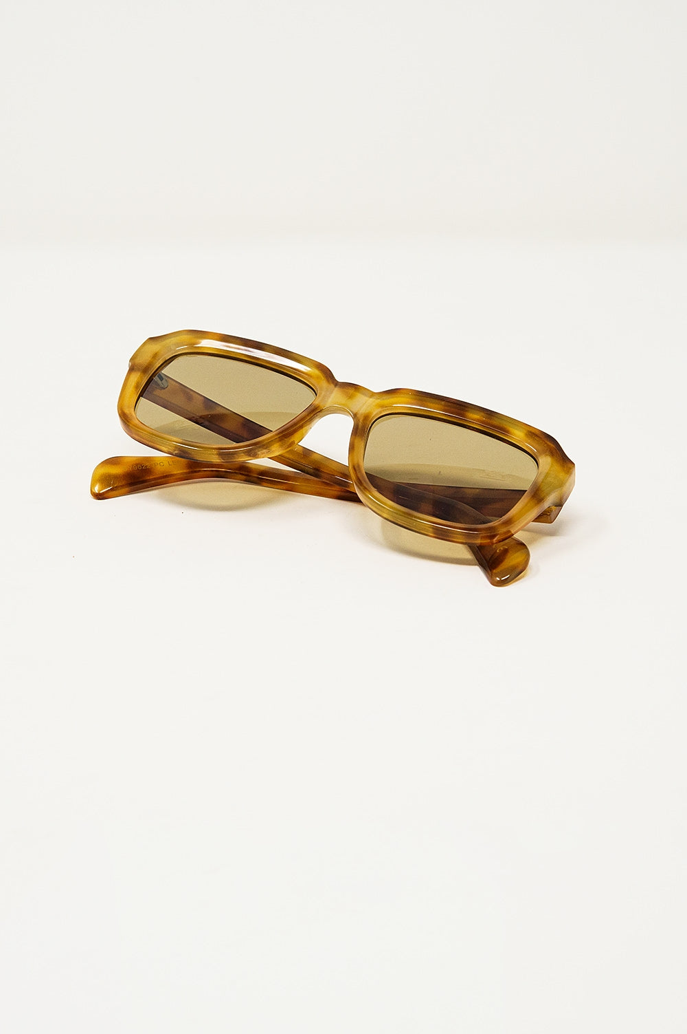 Chunky Square Sunglasses with Yellow Tinted Frame in Light Tortoise Shell