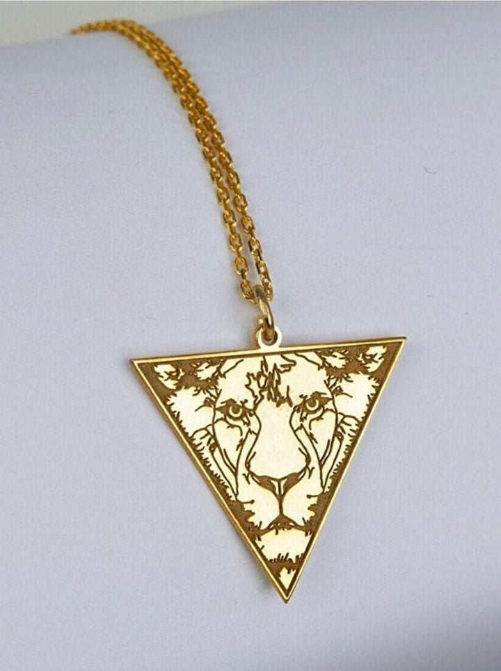 Leo Zodiac Sign Silver Necklace
