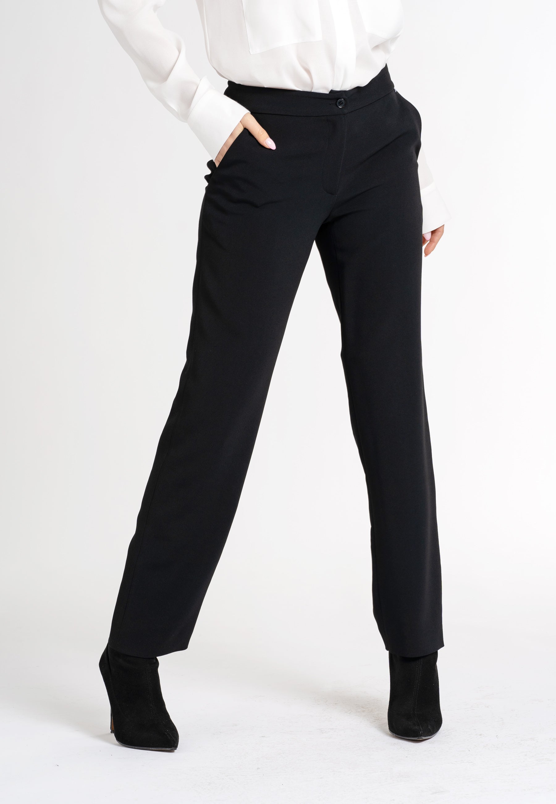 Darwin Ankle-Length Trousers With Side Pockets