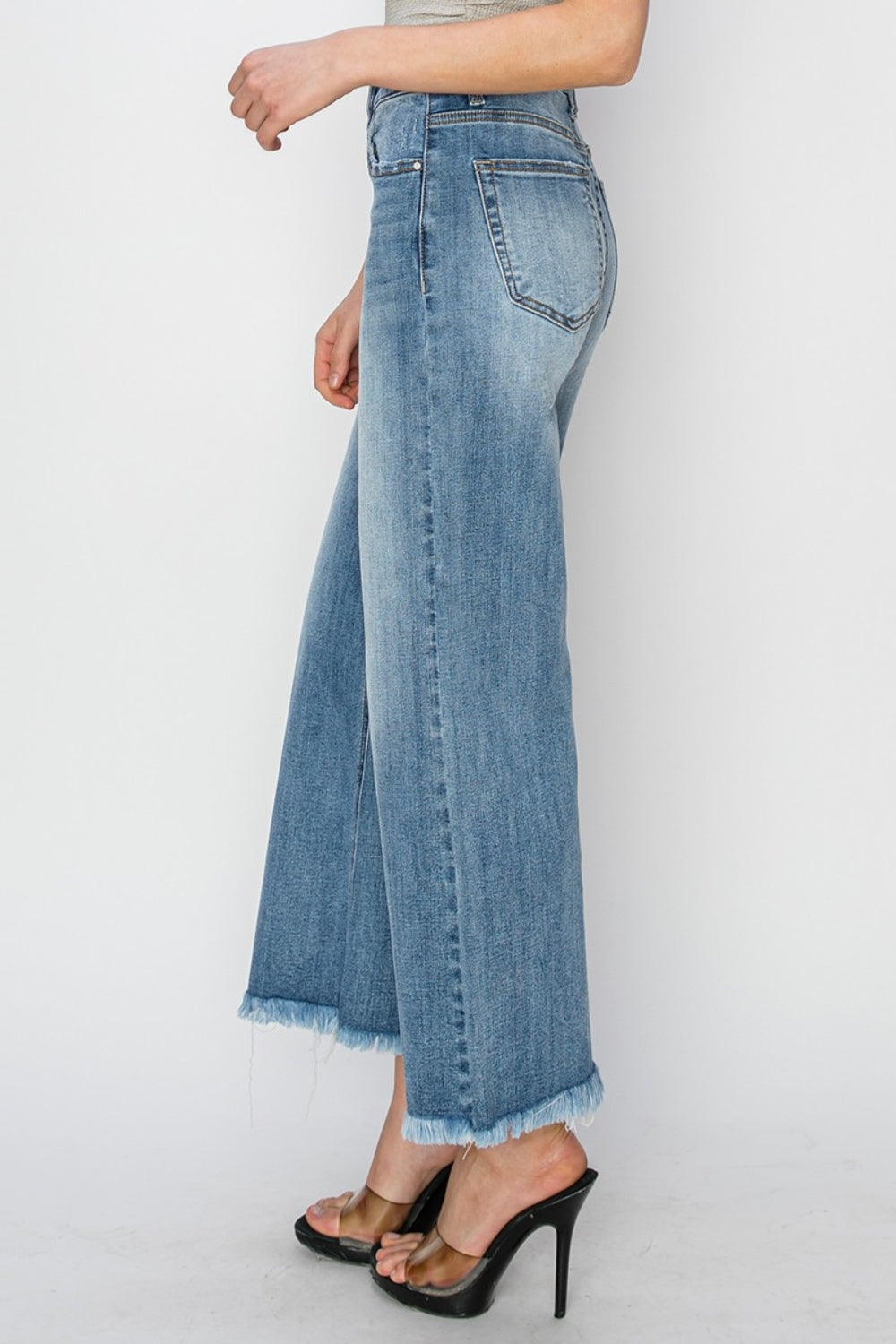 Risen Raw Hem Cropped Wide Leg Jeans