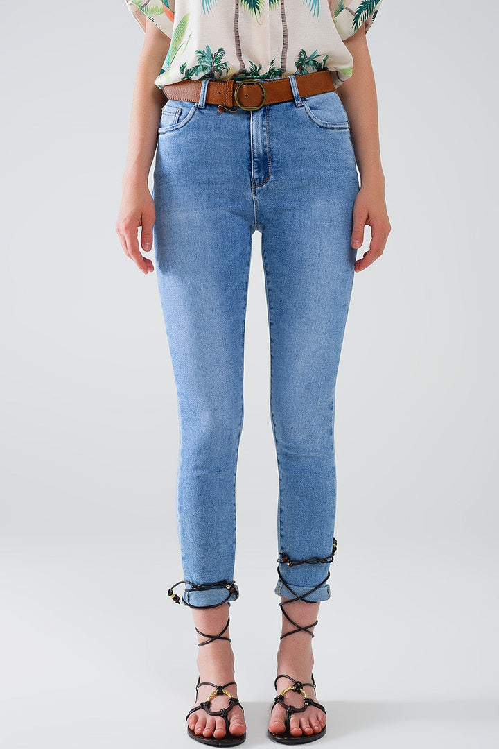 Regular Waist Super Skinny Jeans in Light Wash with 5 Pockets