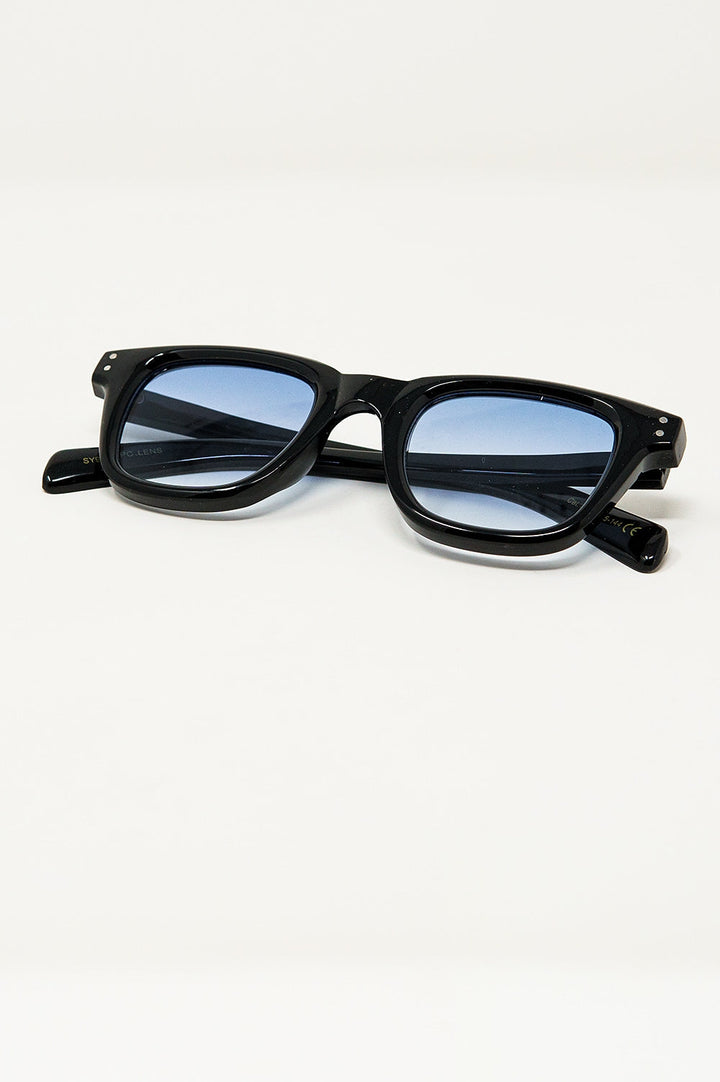 Retro Round Sunglasses with Smoke Blue Lens in Black