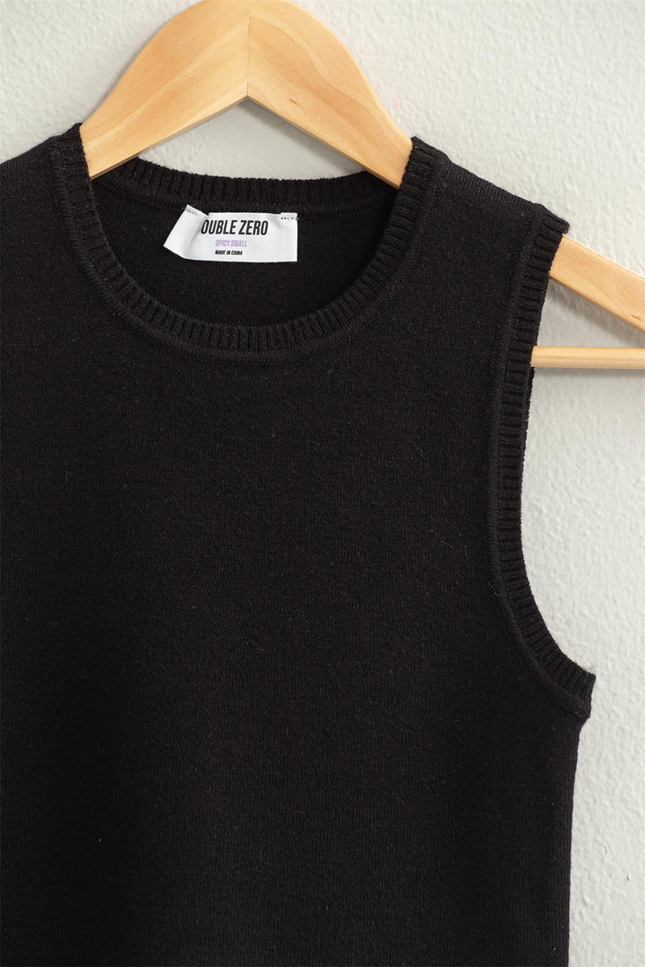 Black Ribbed Knit Cropped Tank