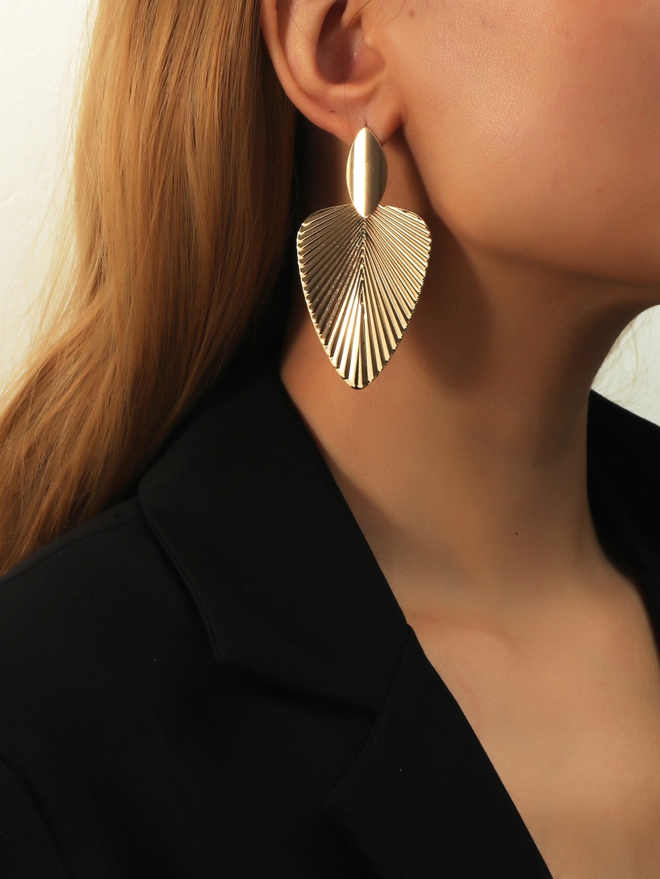 Golden Beauty Drop Earrings