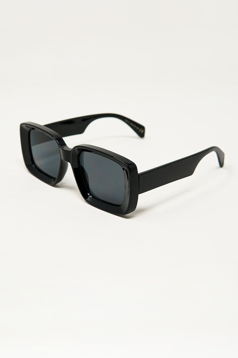 Oversized Rectangular Sunglasses with Wide Frame in Black