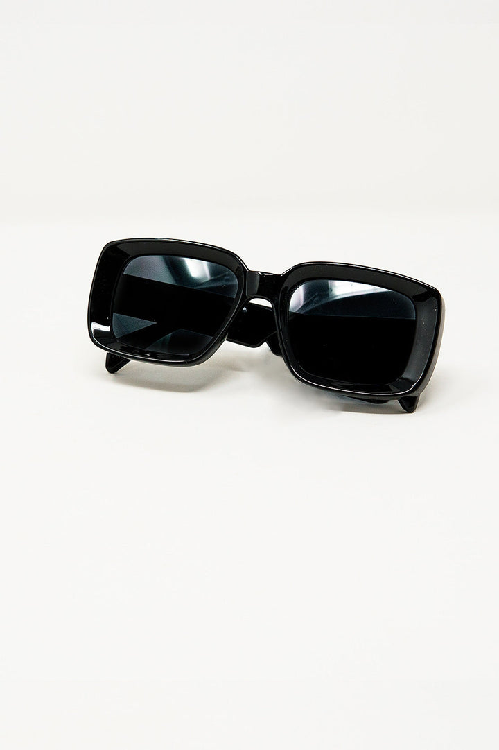 Oversized Rectangular Sunglasses with Wide Frame in Black