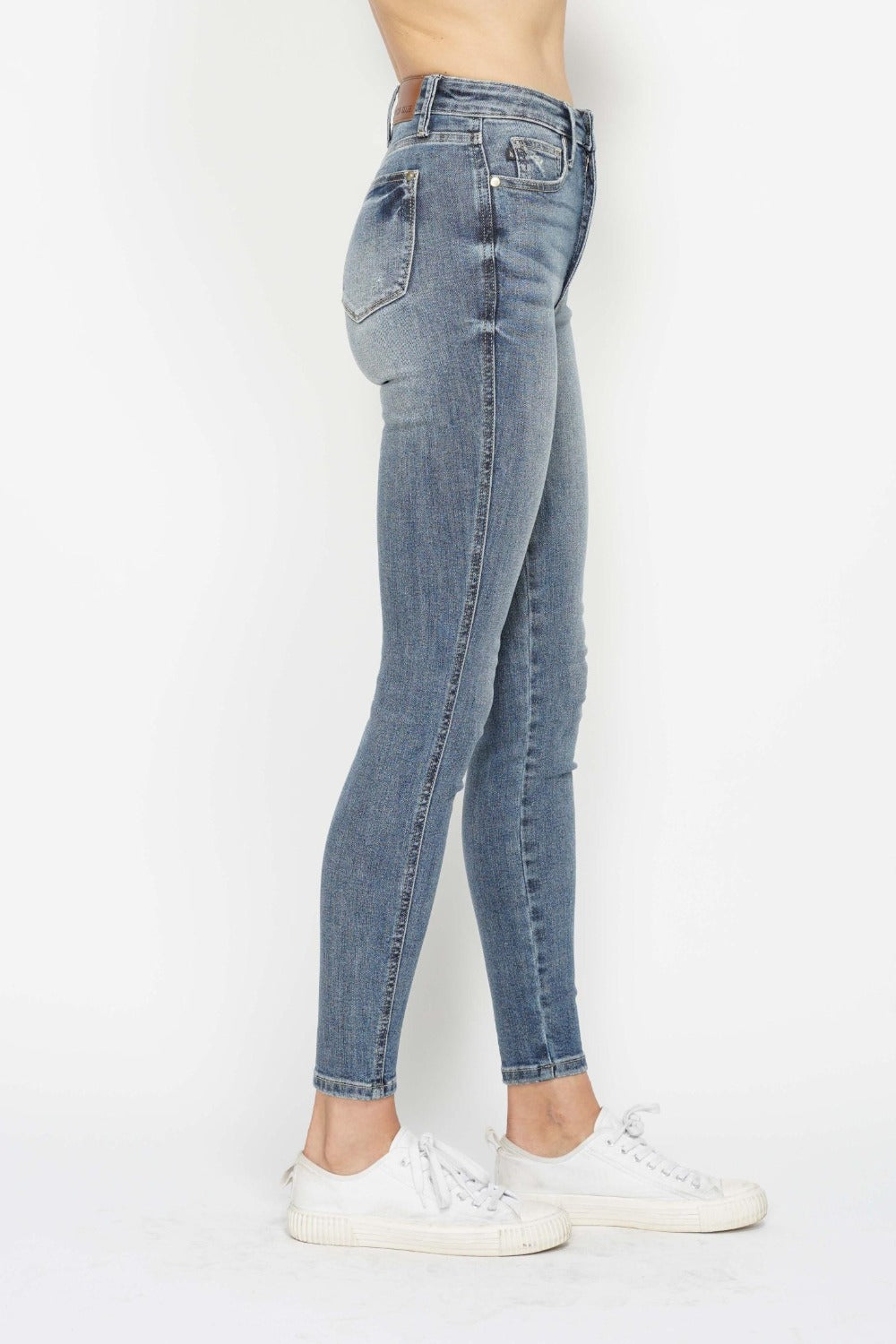 Judy Blue Tummy Control Contrast Wash Skinny Jeans