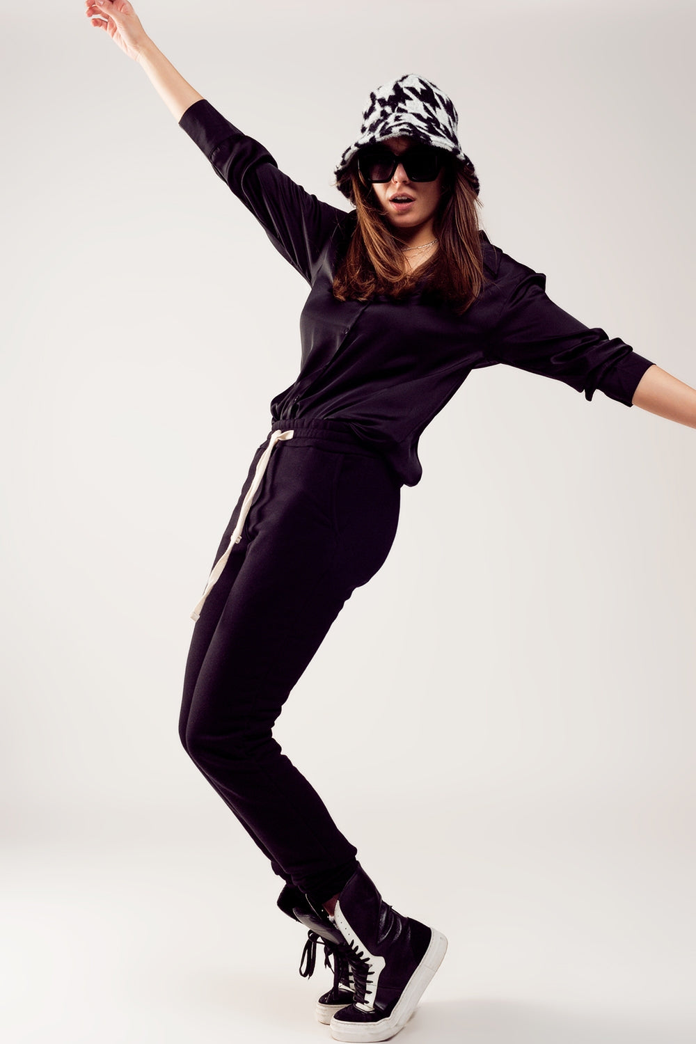 Cotton Jogger in Black