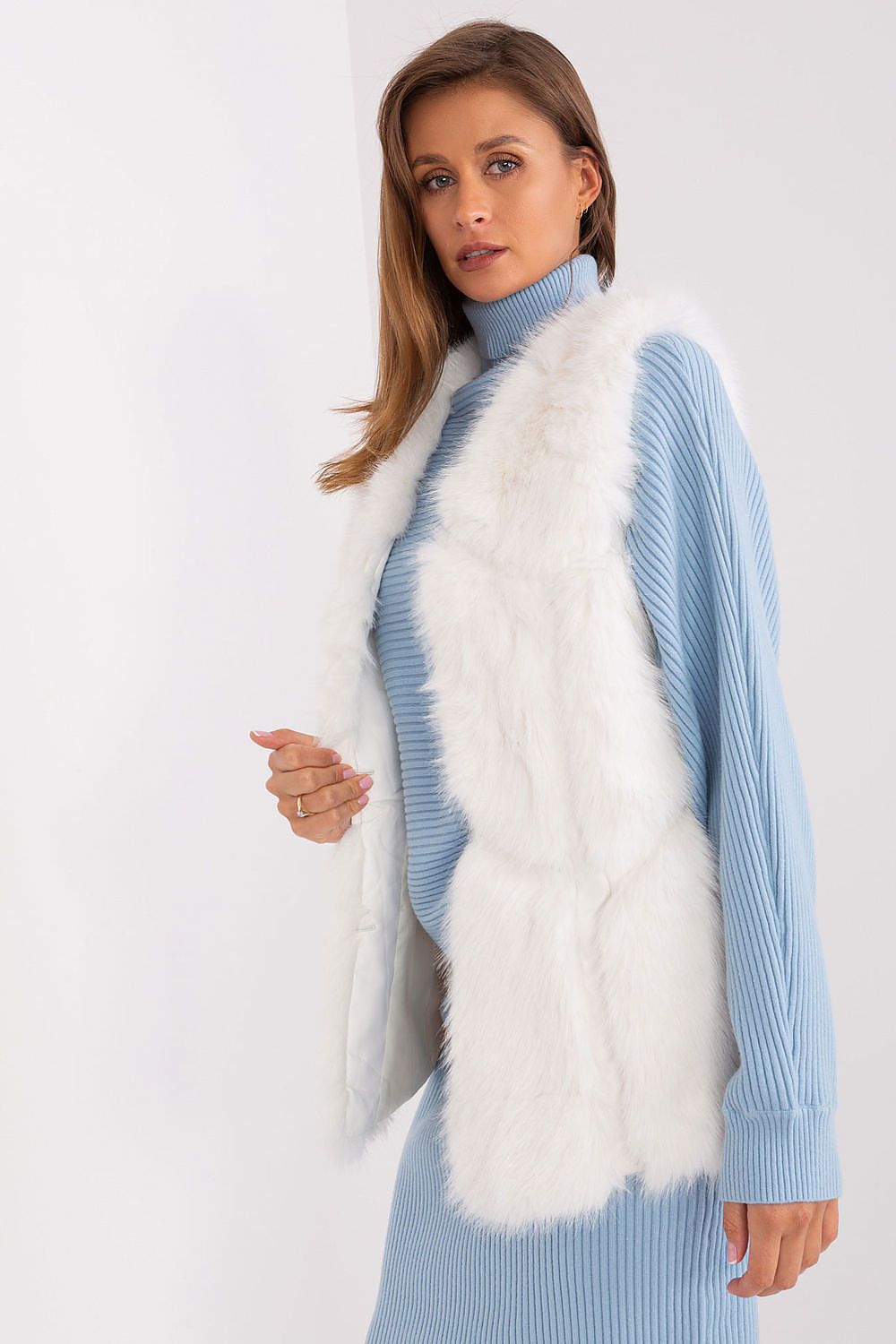 Faux Fur Vest Jacket Off White