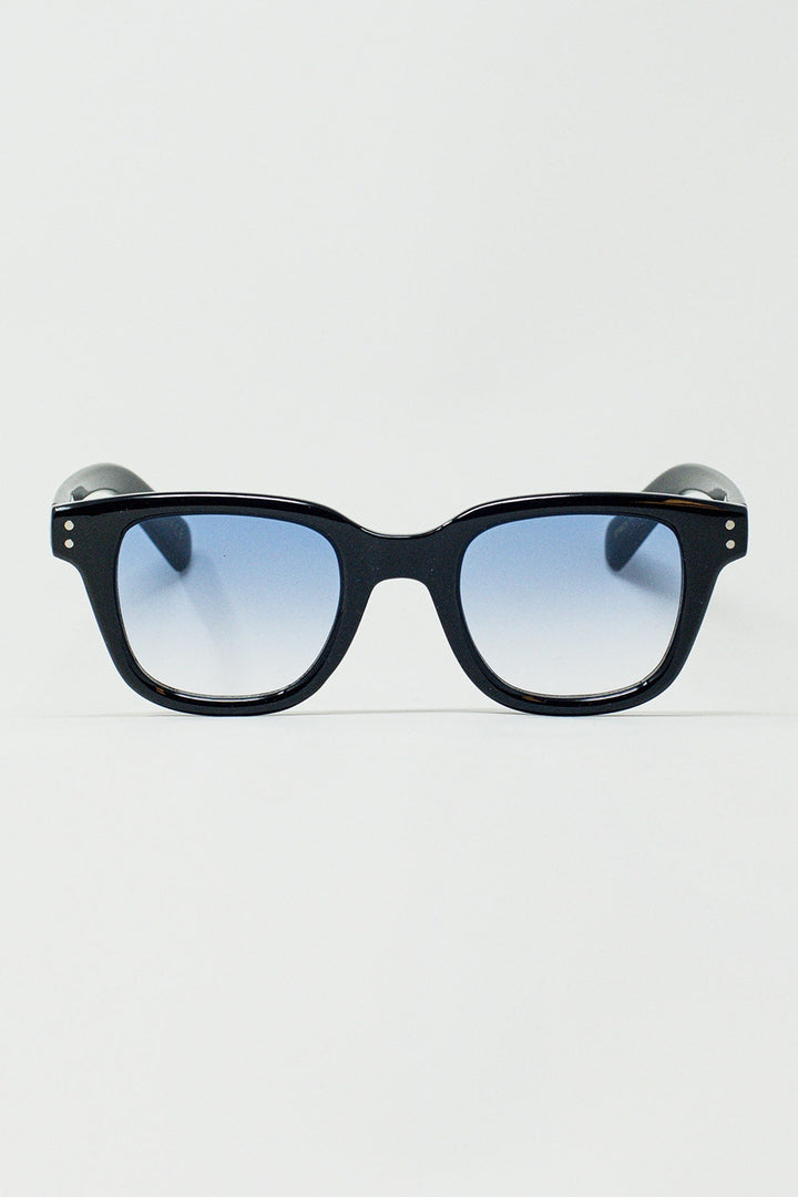 Retro Round Sunglasses with Smoke Blue Lens in Black