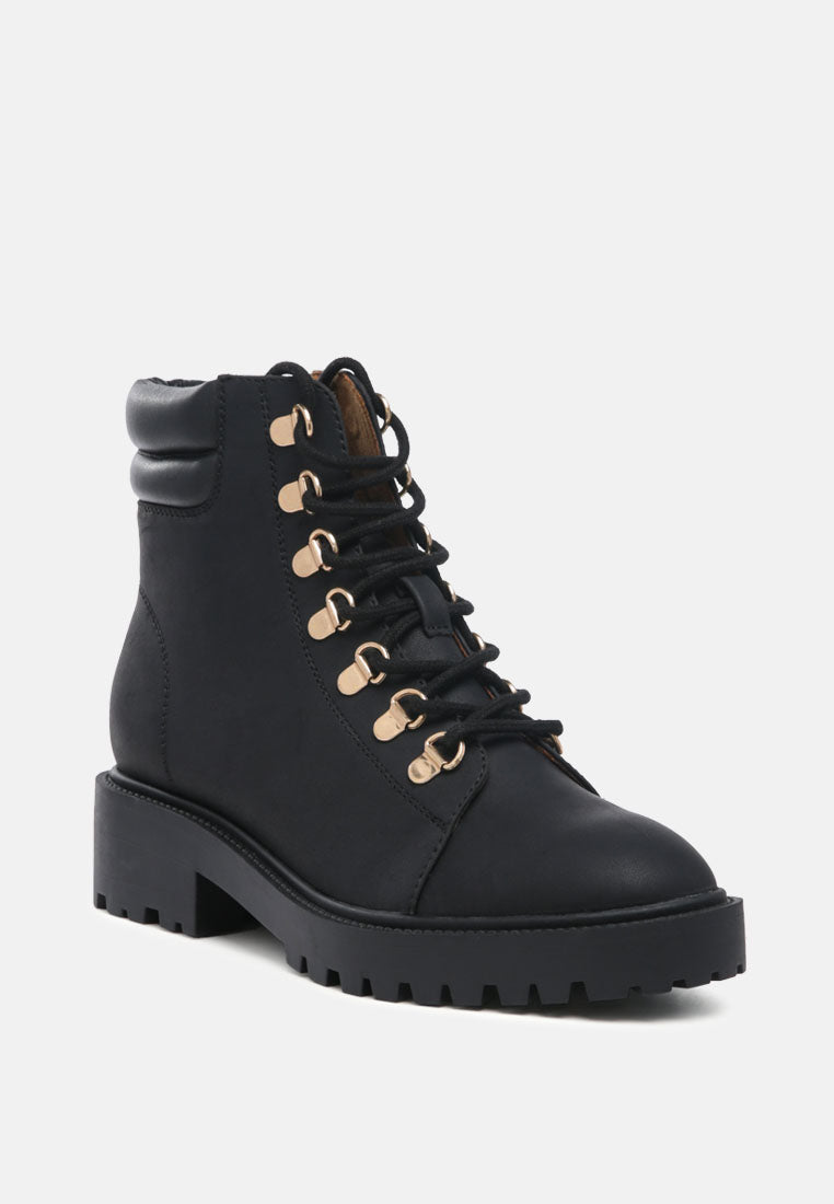 Shirly Quilt Collared Ankle Boots