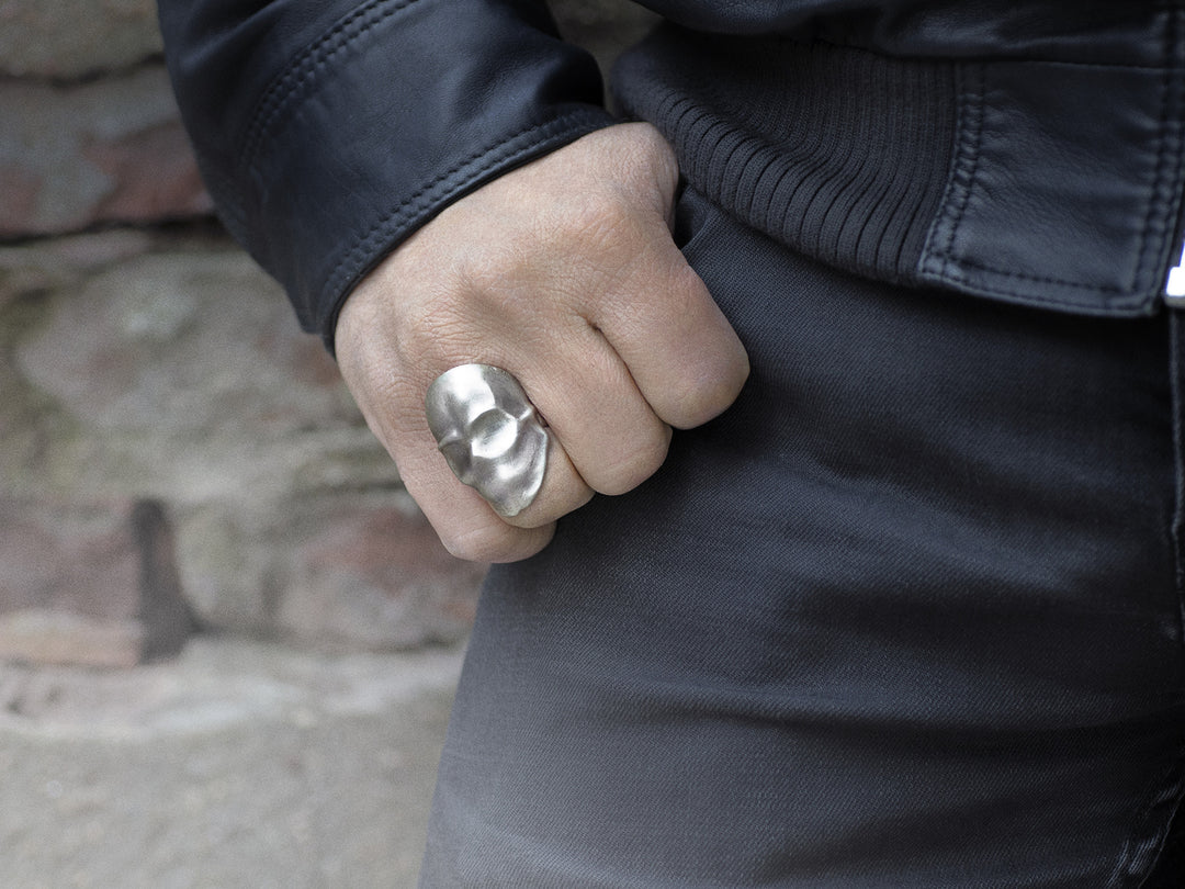 Phantom Skull Ring in Sterling Silver