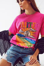 T-Shirt with Limited Graphic Print in Fuchsia