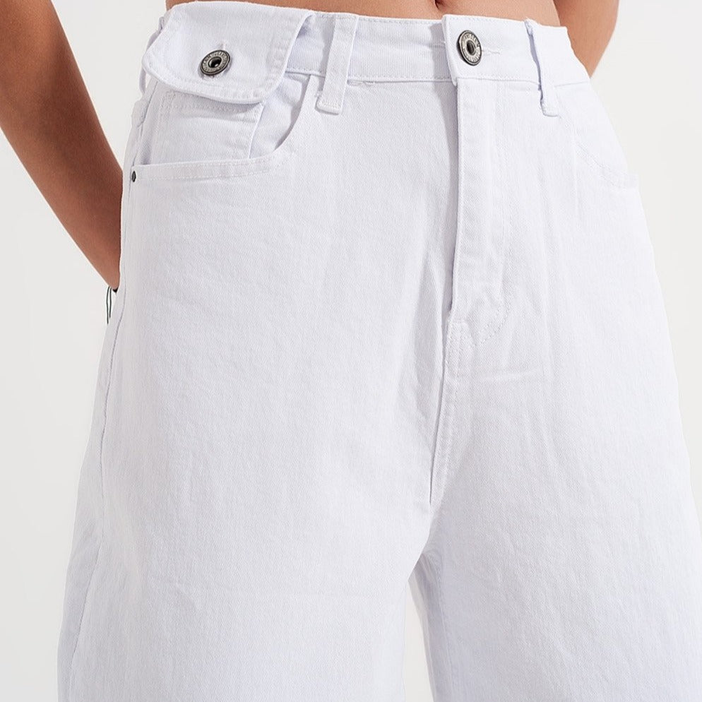 High Waisted Loose Tapered Leg Jeans in White