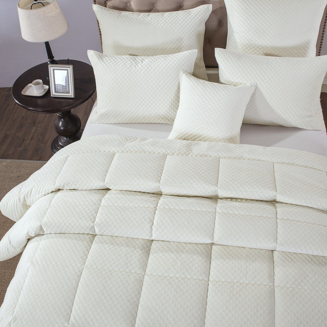 Soft Velvet Eggshell White Warm Plush 3D Pattern Comforter Set