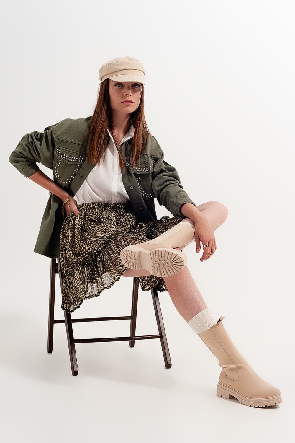 Green Chiffon Mini Skirt with Elastic Waistband and Shiny Fabric