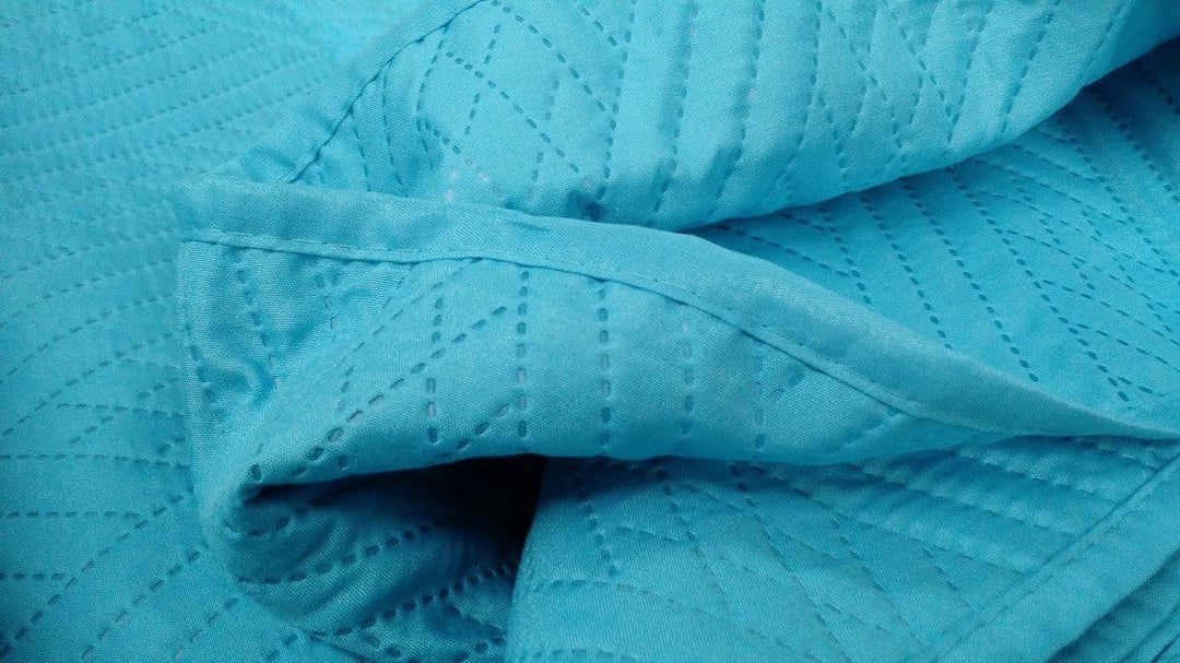 Gentle Wave Turquoise Teal Blue Thin & Lightweight Quilted Bedspread Set