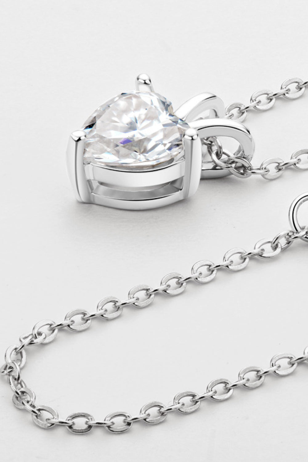 Heart-Shaped 1 Ct Moissanite Pendant Necklace