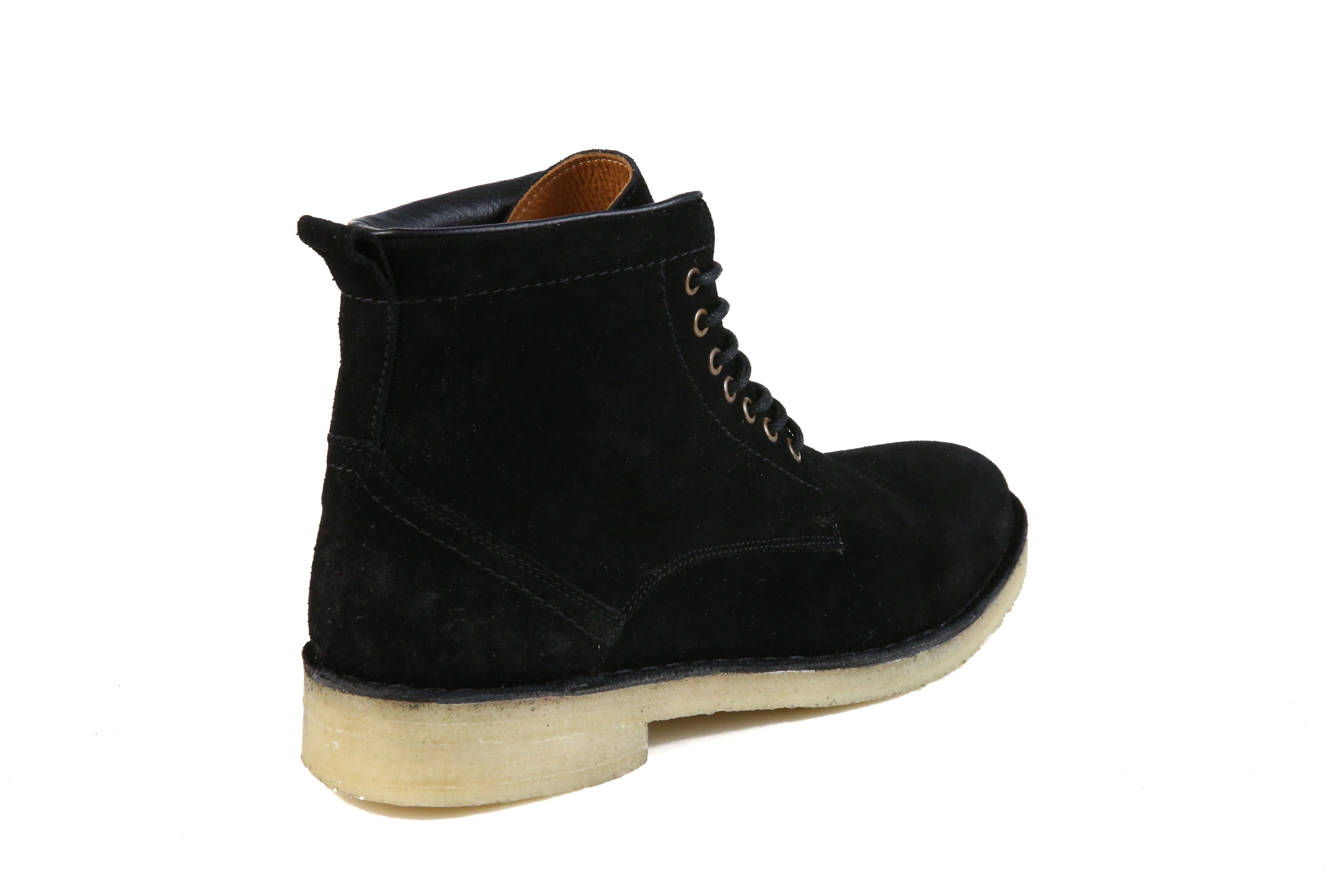 The Hunter Laced Boot | Black