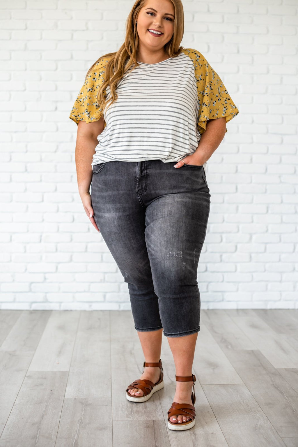 Judy Blue Alright With Me Women's Capri Jeans