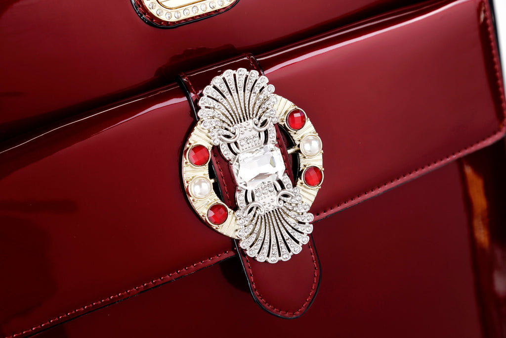 Queen's Crown Suitcase Getaway Travel Luggage Spinner Wheels