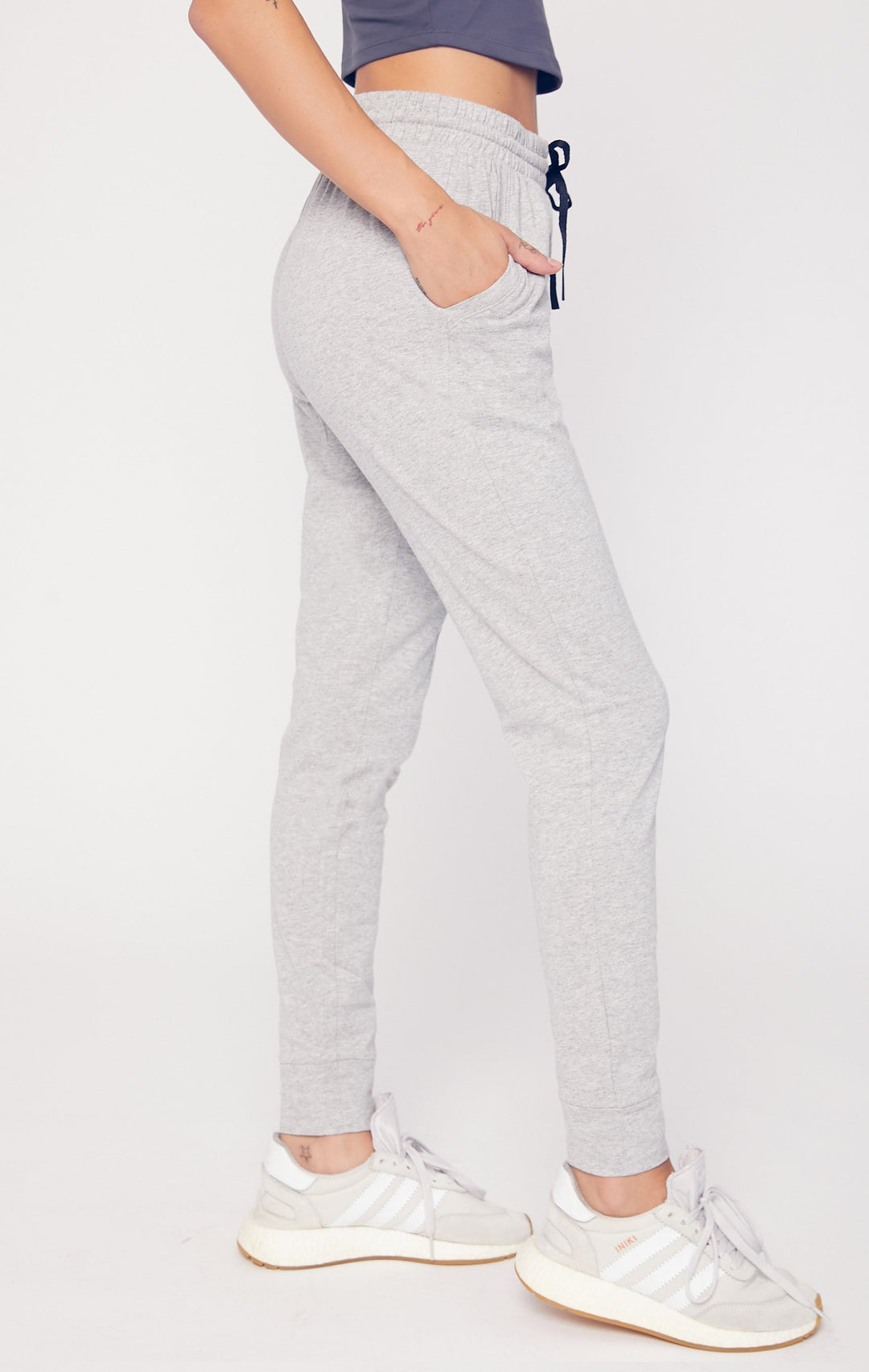 Weekend Jogger in Ice Heather Grey
