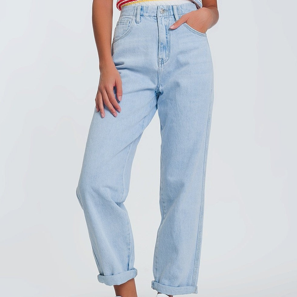 High Waist Mom Jeans in Light Blue Denim