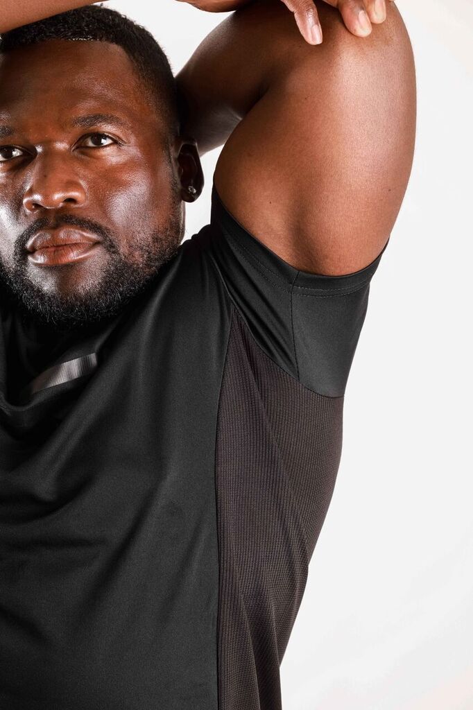 Robert Short Sleeve T-Shirt with Reflective Logo in Black