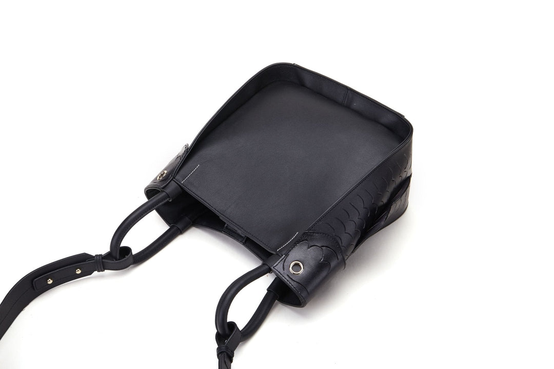 Carp Black Shoulder Bag